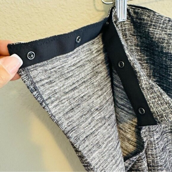 Lululemon Vinyasa Scarf Marled Gray Snap Buttons OS Shawl Wrap Convertible - Picture 8 of 14